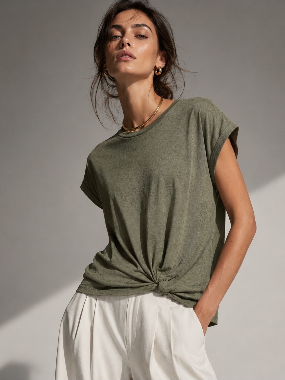 DKNY Sz M Olive Green Twist Front Short Sleeve Top Crew Neck Stretch Soft